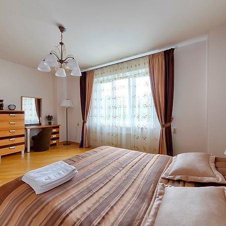 Arenda Apartments - Surganova,5A Minsk Eksteriør billede